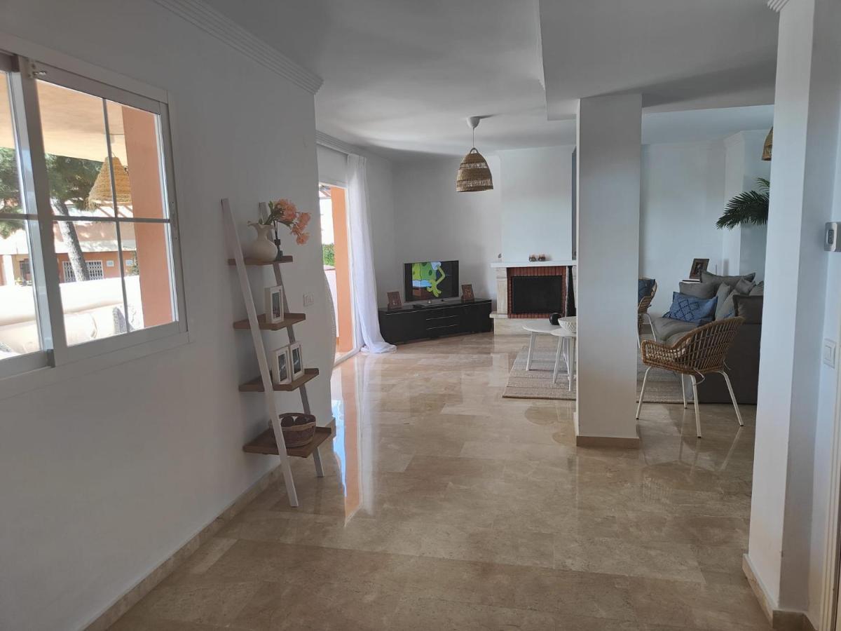 Center Beach 2 Beds Appartement Elviria Marbella Bagian luar foto
