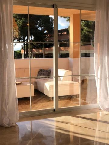 Center Beach 2 Beds Appartement Elviria Marbella Bagian luar foto