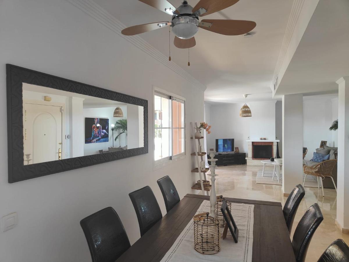 Center Beach 2 Beds Appartement Elviria Marbella Bagian luar foto