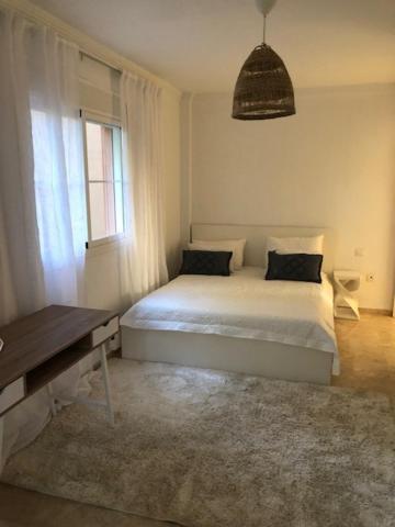 Center Beach 2 Beds Appartement Elviria Marbella Bagian luar foto